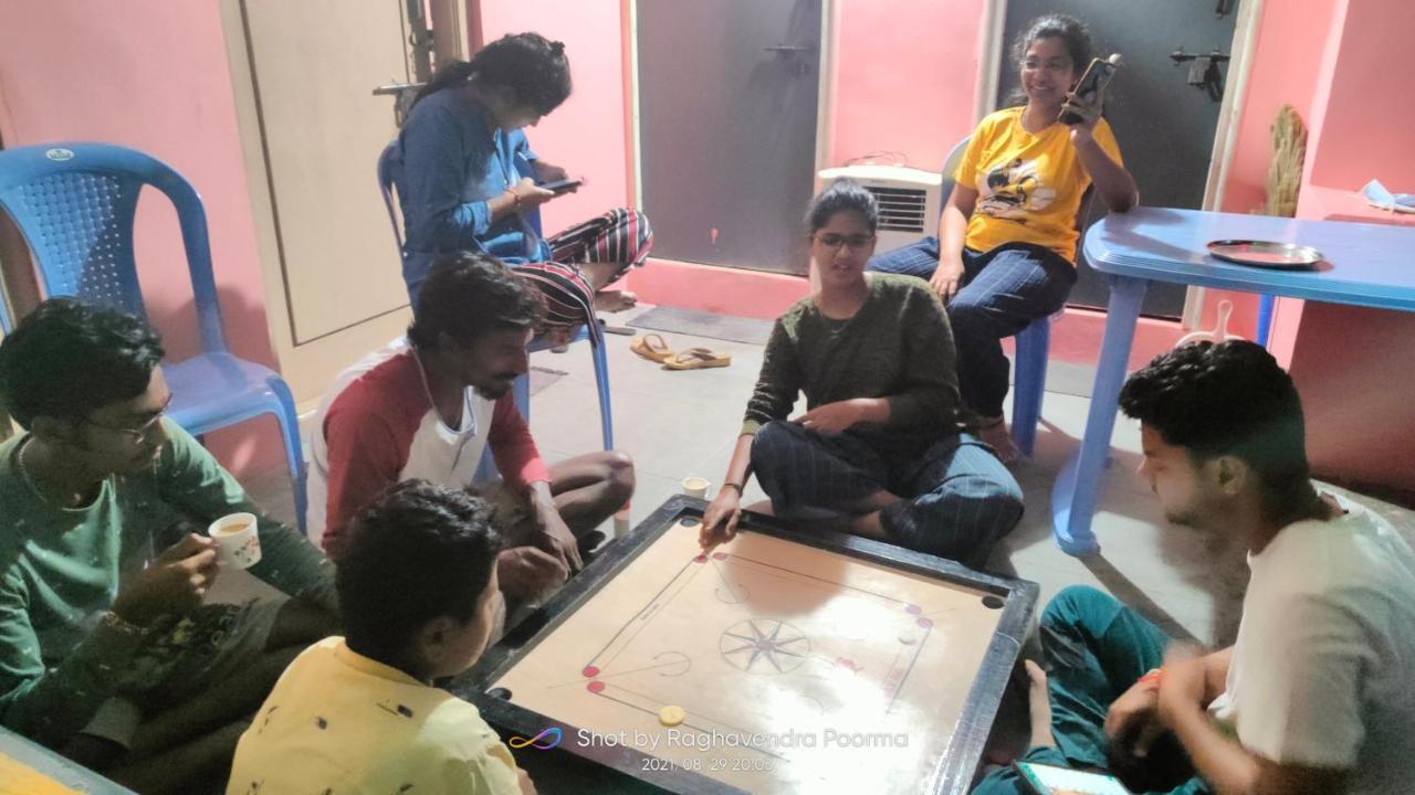 Abhi Homestay Hampi Luaran gambar