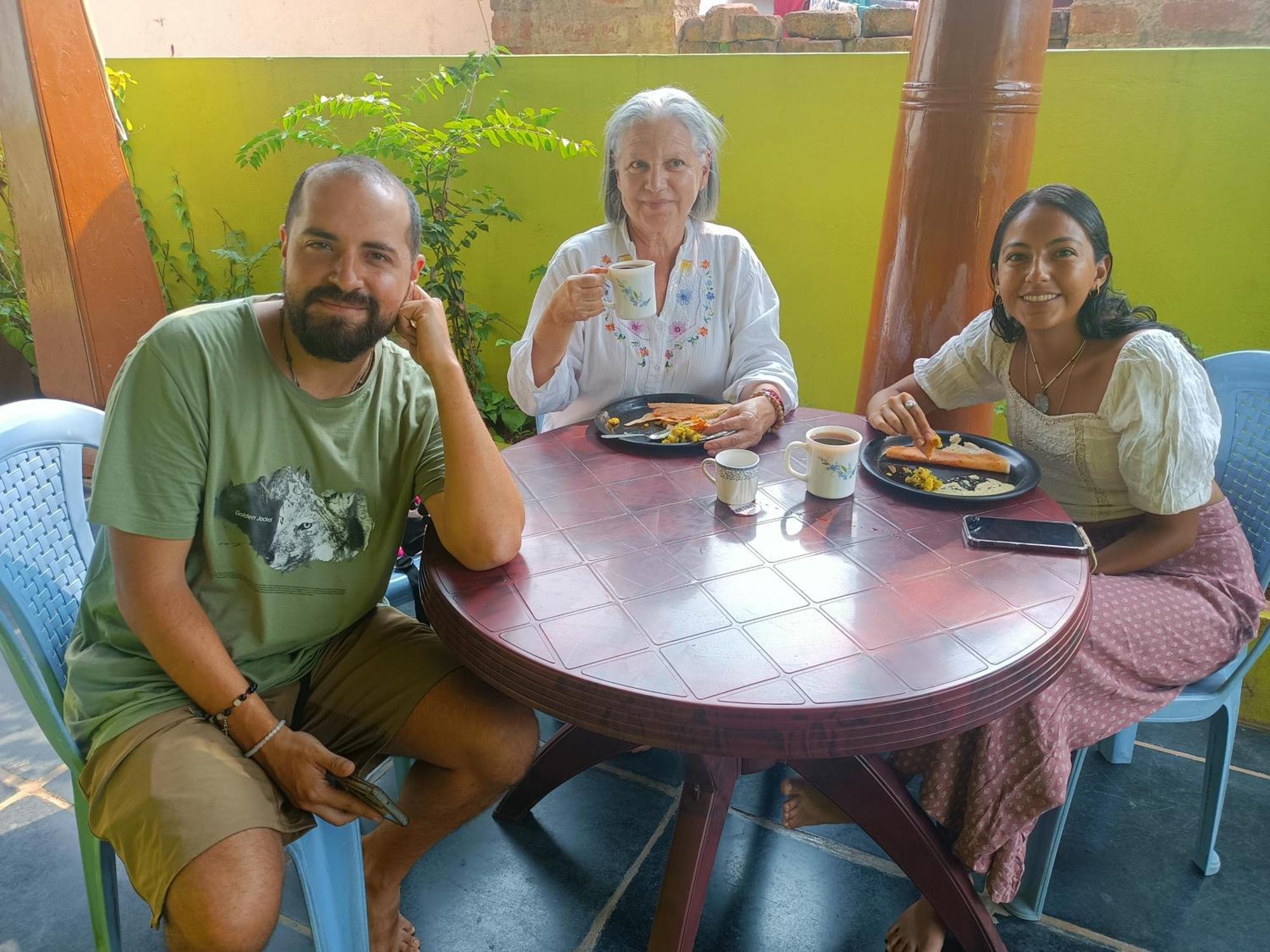 Abhi Homestay Hampi Luaran gambar