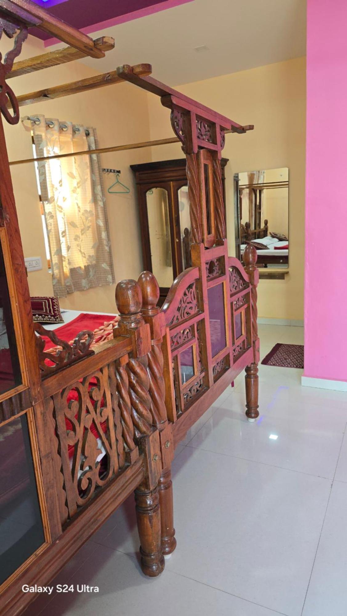 Abhi Homestay Hampi Luaran gambar
