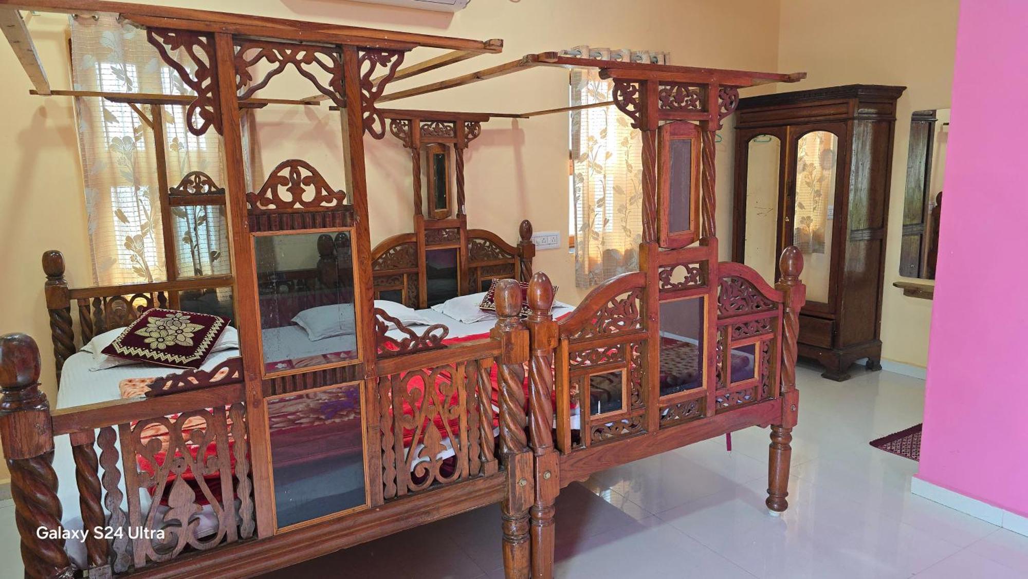 Abhi Homestay Hampi Luaran gambar