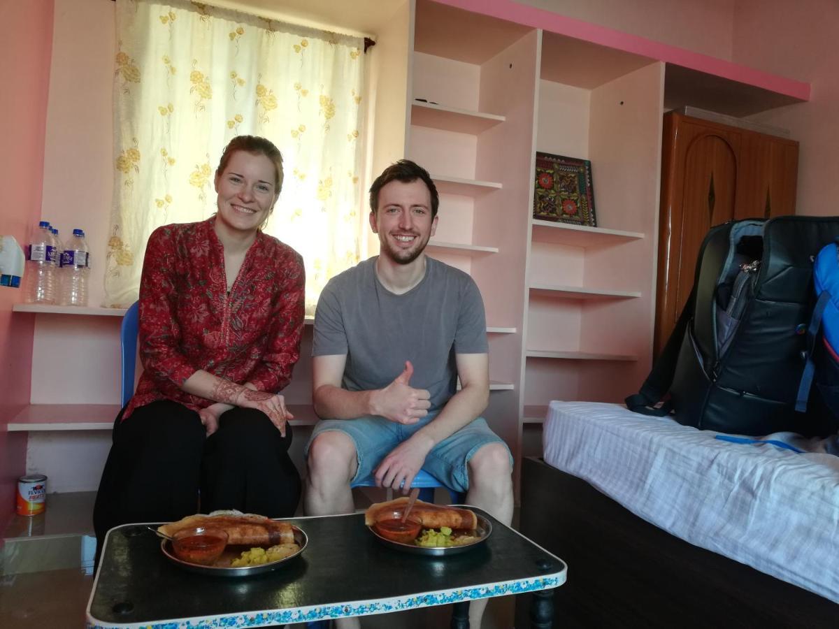 Abhi Homestay Hampi Luaran gambar