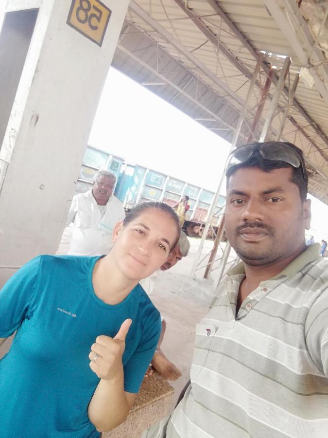 Abhi Homestay Hampi Luaran gambar
